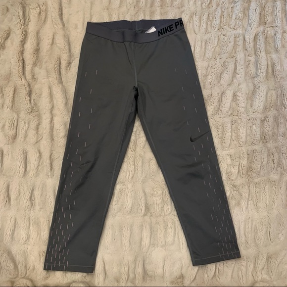 Rare Nike pro leggings - Picture 2 of 3